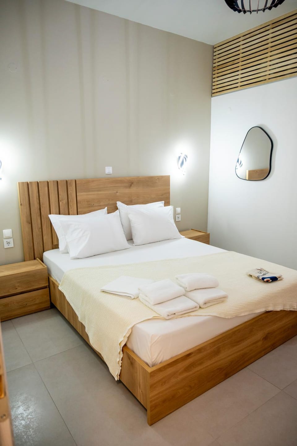 Bed, Photo of the whole room