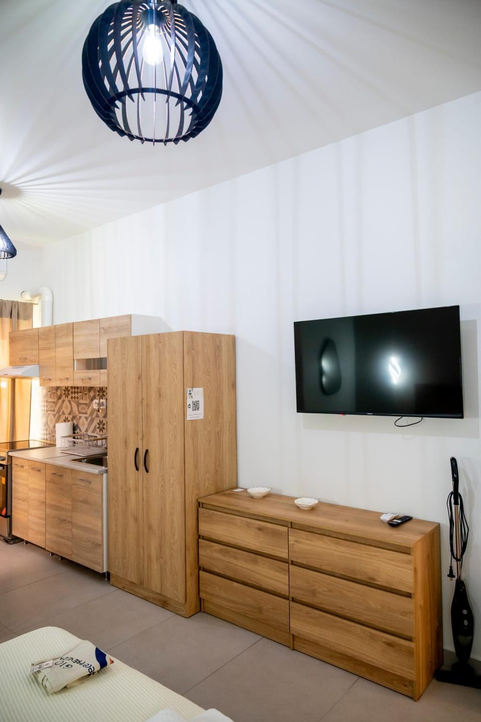 TV and multimedia, wardrobe