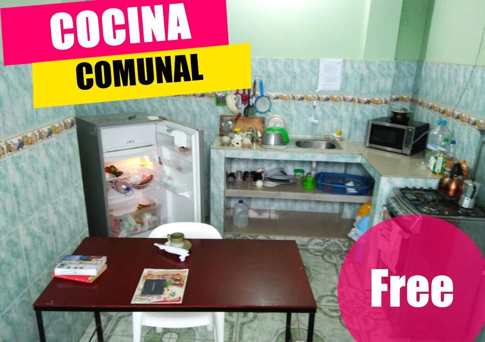 Hostal Alcazaba Bed and Breakfast in Puerto Lopez