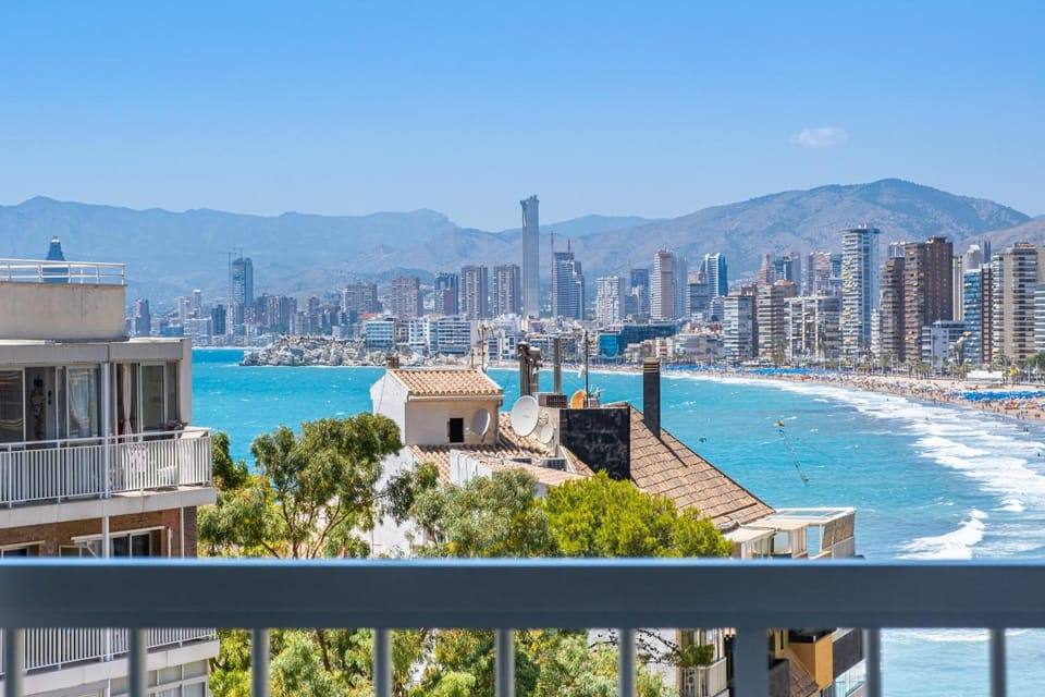 Off site, Balcony/Terrace, Beach, Mountain view, Sea view, Street view