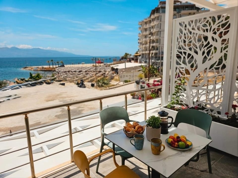 Day, Natural landscape, View (from property/room), Balcony/Terrace, Beach, Sea view