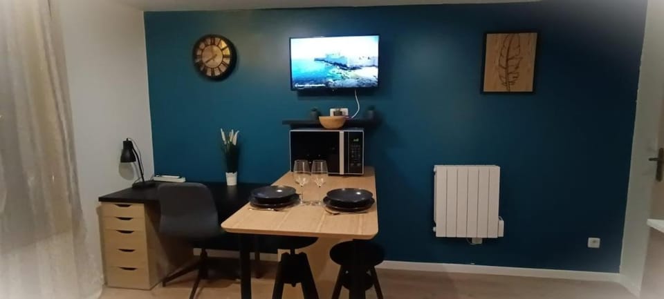 TV and multimedia, Dining area