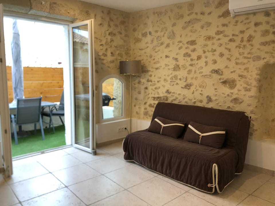 Patio, Communal lounge/ TV room, Balcony/Terrace, Living room, air conditioner