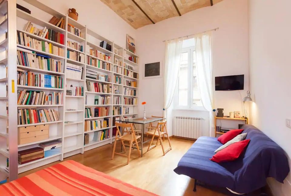 8 Studio Apartment in Rome