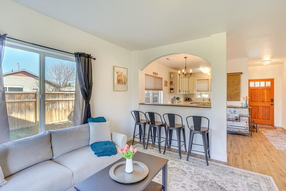 Charming Bend Home w/ Porch & Yard: Great Location House in Bend
