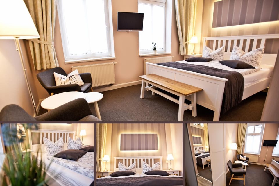 Bed, Photo of the whole room, Seating area