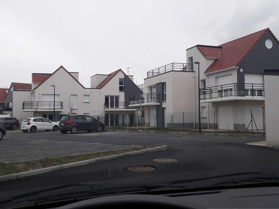 Appartement T3 lumineux à Wimereux avec jardins, terrasses, parking, WiFi - 2 chambres - FR-1-675-4 Apartment in Wimereux