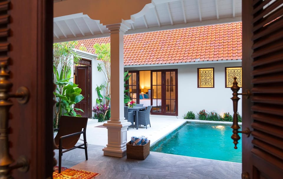 Villa Rua - Stylish luxury, tranquil location in Legian, walk to beach Villa in Kuta