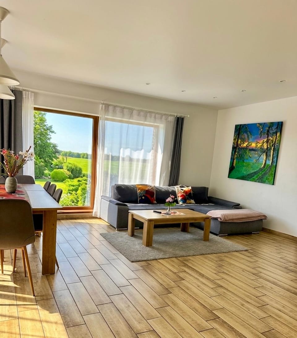 View (from property/room), Living room, Seating area, Dining area