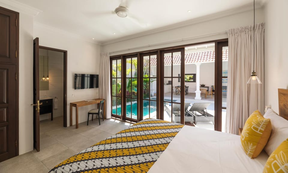 Villa Toru - Stylish luxury in Legian, tranquil location, walk to beach Villa in Kuta