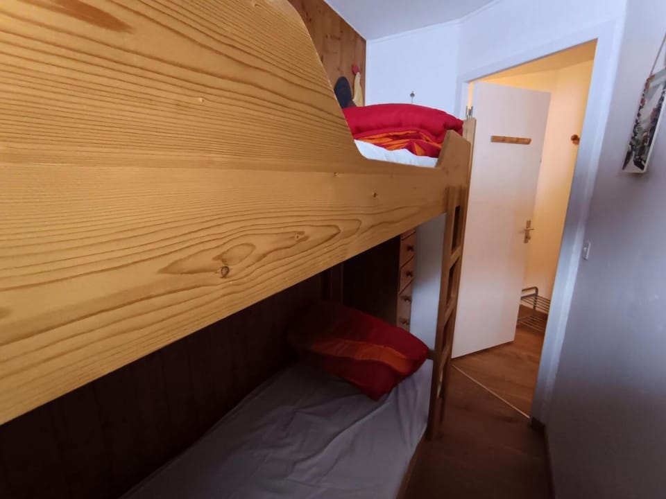 Résidence Chamoisiere - Grand studio 4 personnes MAE-8494 Apartment in Montgenèvre