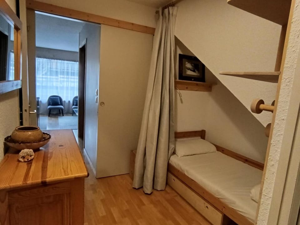 Résidence Chamoisiere - Grand studio à côté des pistes MAE-8504 Apartment in Montgenèvre