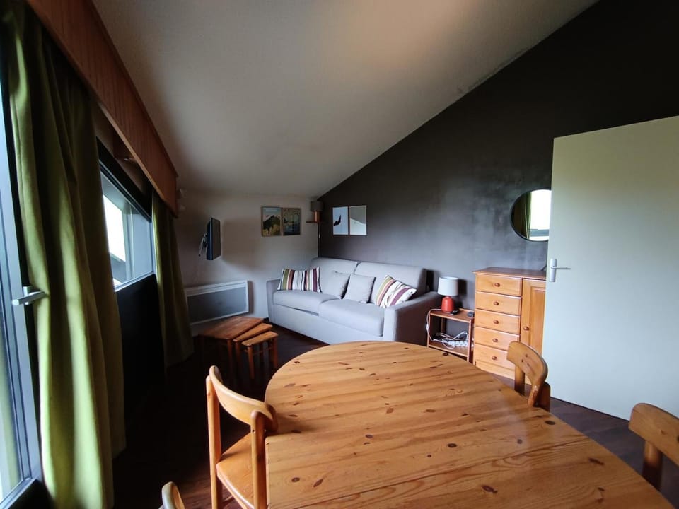 Résidence Ferme D'augustin - Batiment A - Beau 2 pièces - skis aux pieds - Superbe vue MAE-8514 Apartment in Montgenèvre