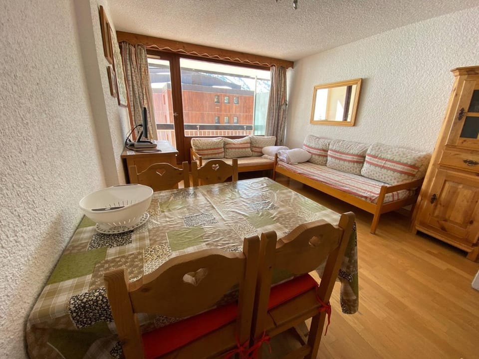 Résidence Chalmettes - Studio 4 personnes - Skis aux pieds MAE-8554 Apartment in Montgenèvre