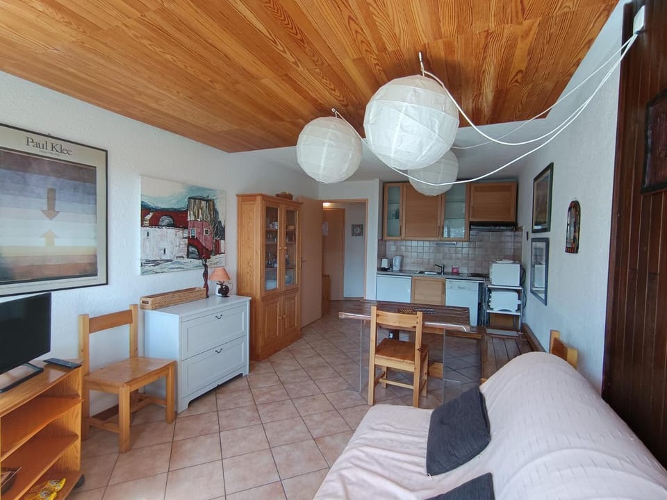 Résidence Loubatiere - Appartement 2 pièces + cabine pour 4/6 personnes MAE-8924 Cabin in Montgenèvre