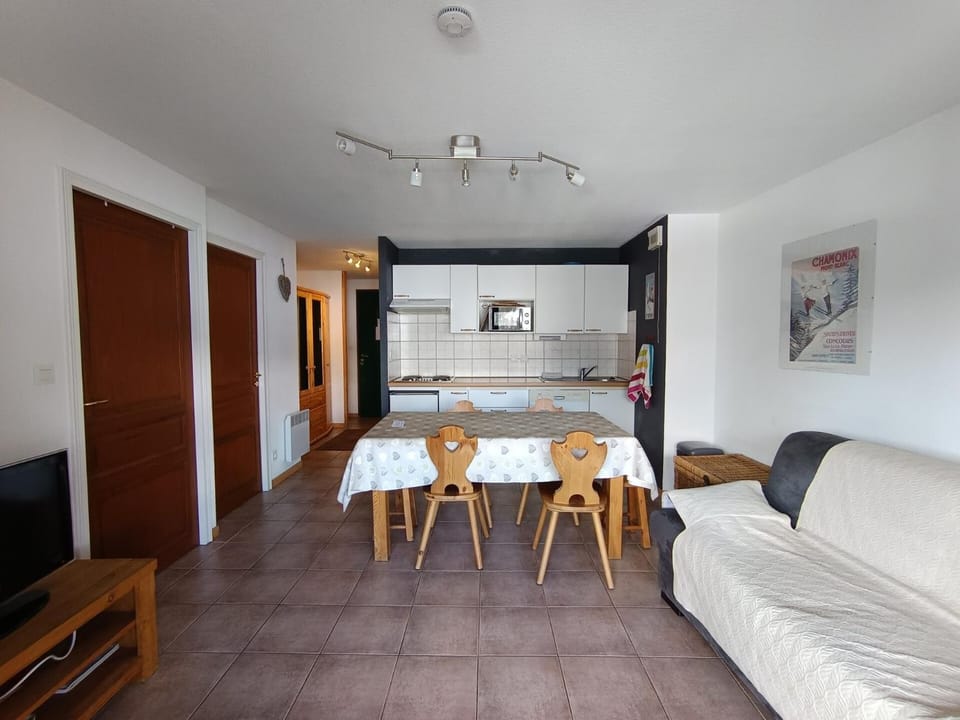 Résidence Plein Soleil - Appartement plein sud avec superbe vue, balcon, parking. MAE-9004 Apartment in Montgenèvre