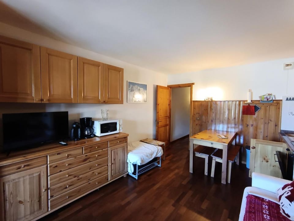 Résidence Le Sommet - Appartement avec terrasse et jardinet - Belle vue - Parking couvert MAE-9094 Apartment in Montgenèvre