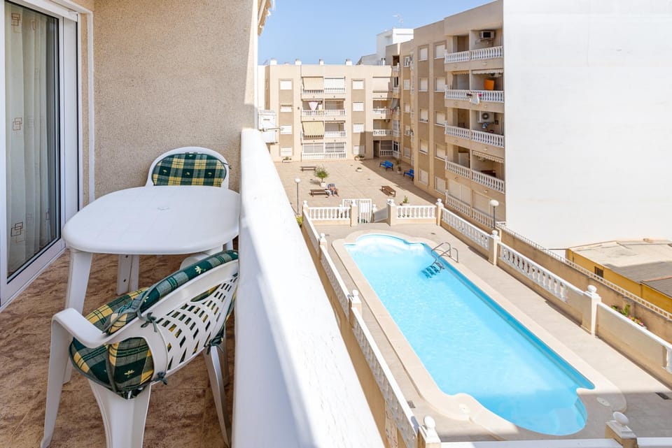 Balcony/Terrace, Balcony/Terrace, Pool view, Swimming pool