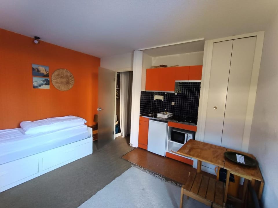 Résidence Arzerier - "Spécial petit budget" Mini studio avec parking MAE-9204 Apartment in Montgenèvre