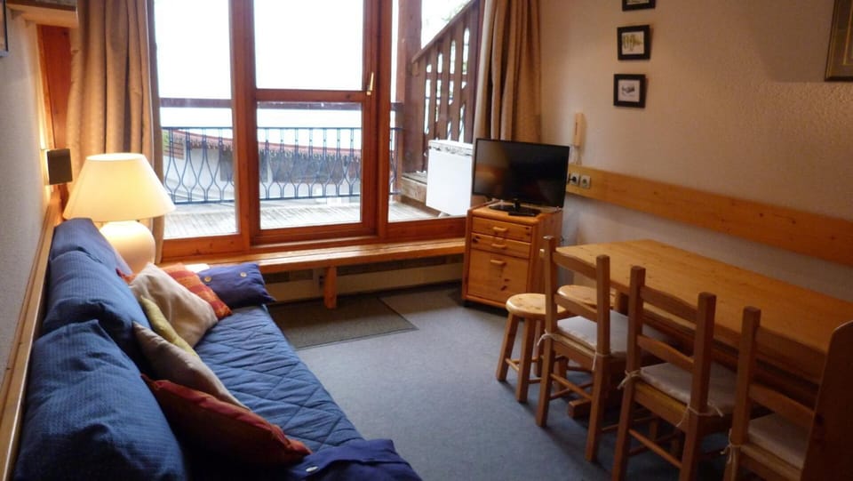 Résidence Aiguille Grive Bat Iii - Appartement 2 pièces 6 personnes en duplex, skis aux pieds, dans le village de Charmettoger à Arc 1800 MAE-2032 Apartment in Landry