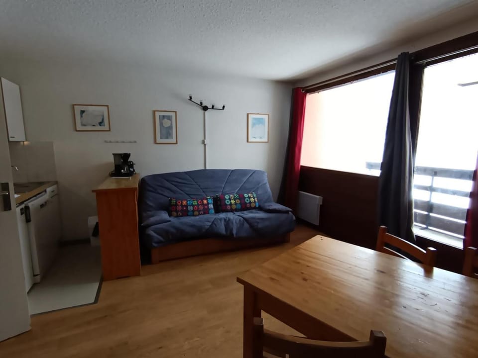Résidence Ferme D'augustin - Batiment D - Appartement 4/6 personnes - Skis aux pieds MAE-9154 Apartment in Montgenèvre