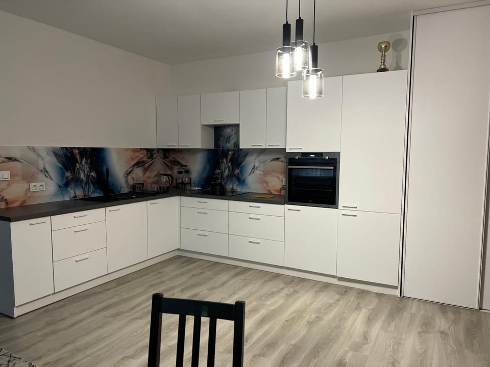Kitchen or kitchenette, Communal kitchen