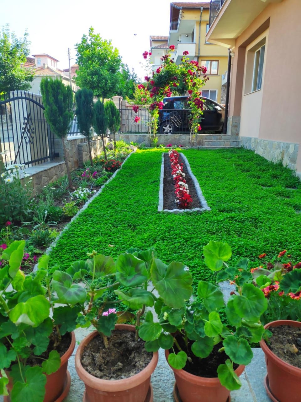 Къща за гости Снежа/ Guest house Snezha Bed and Breakfast in Burgas Province