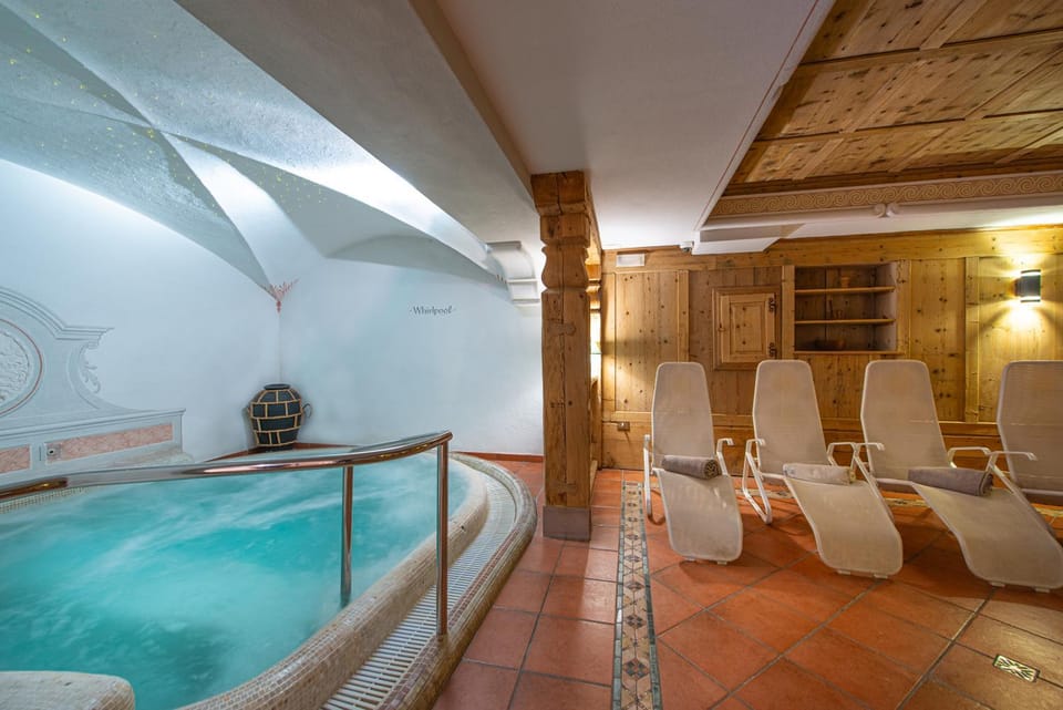 Spa and wellness centre/facilities, Swimming pool