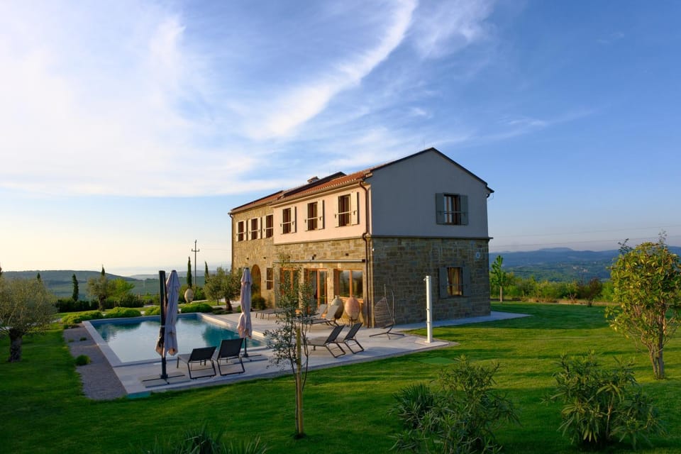 Property building, Pool view, Swimming pool, Swimming pool