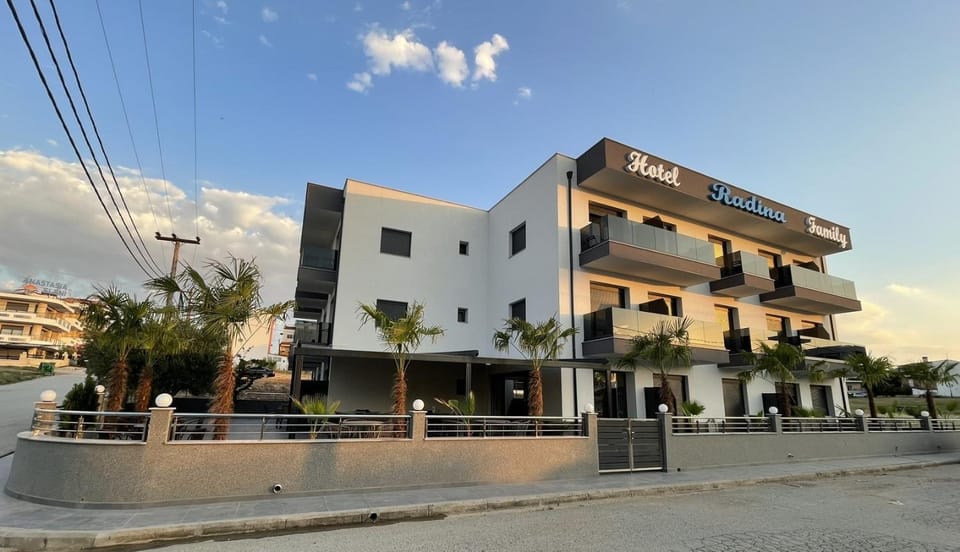 Property building, Day