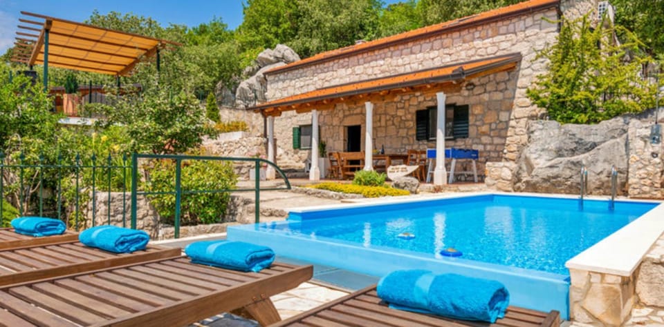 Exklusives Ferienhaus mit Pool & Whirpool im dalmatinischen Hinterland "Oasis of Peace" Orah, Vrgorac Villa in Split-Dalmatia County