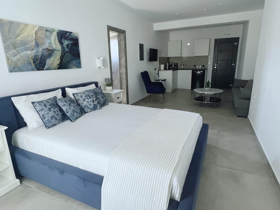 All Blue Suites Apartment in Paros, Greece