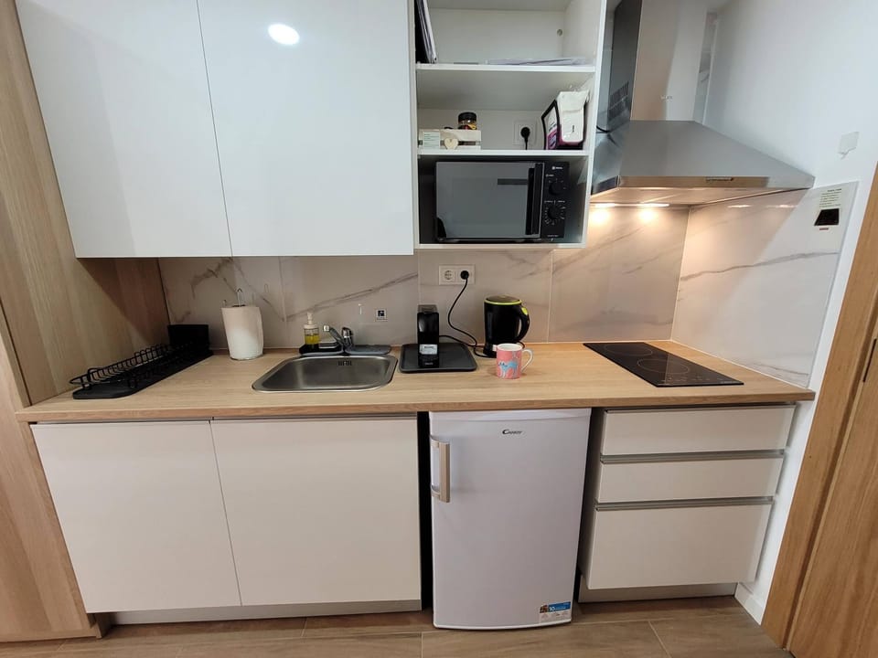 Coffee/tea facilities, Kitchen or kitchenette, minibar