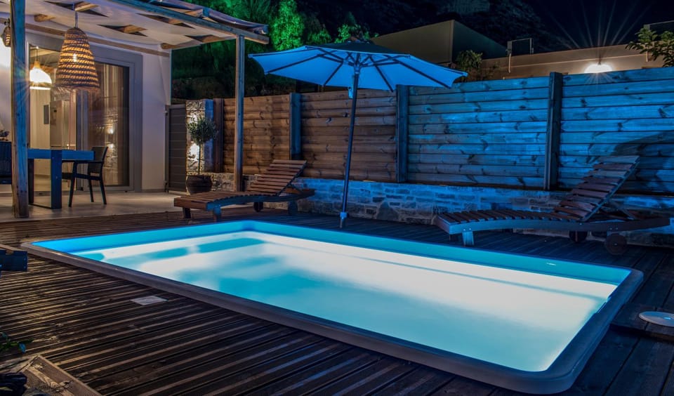 Night, Steam room, Swimming pool, Swimming pool