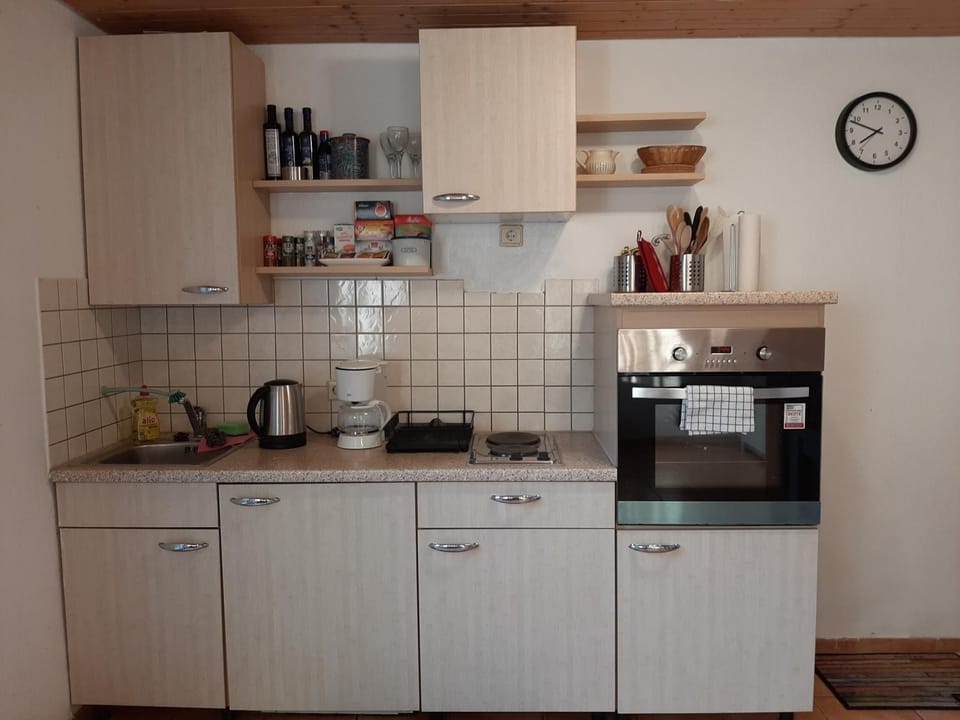 Coffee/tea facilities, Kitchen or kitchenette, pet friendly