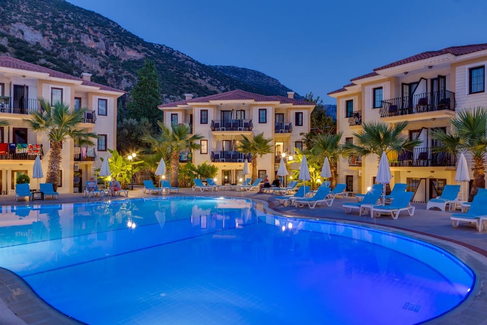 Property building, Garden view, Swimming pool
