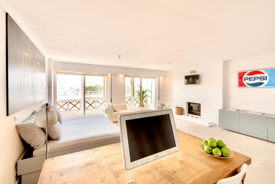 Lisbon Swimming pool apartment with private parking Apartment in Lisbon