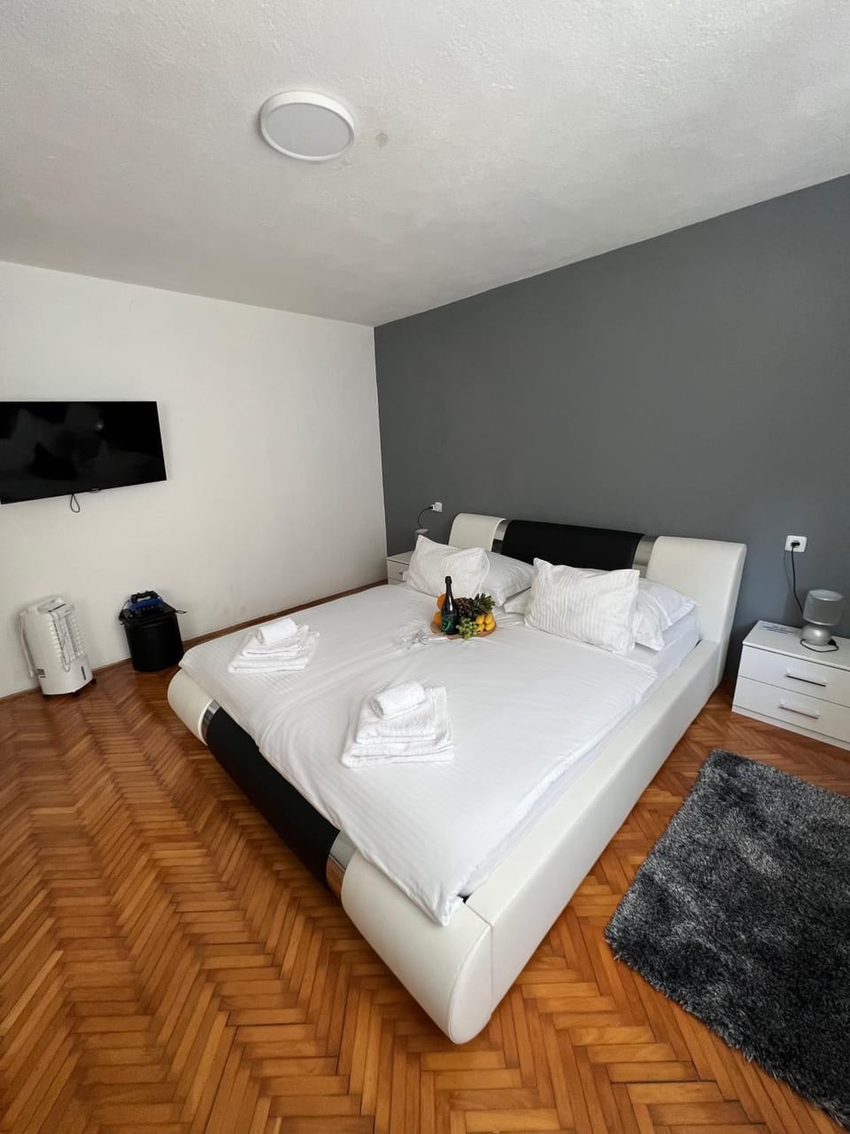 Apartment Matijas, 3 bedroom apt with terrace and PARKING Apartment in Split
