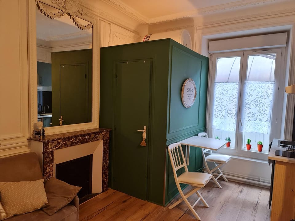 LE SARCIRON Apartment in Auvergne-Rhône-Alpes