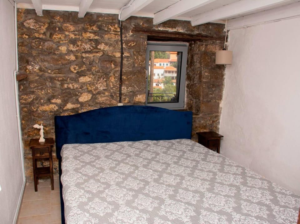 Caviro-traditional Stone House In Chora House in Evros, Greece