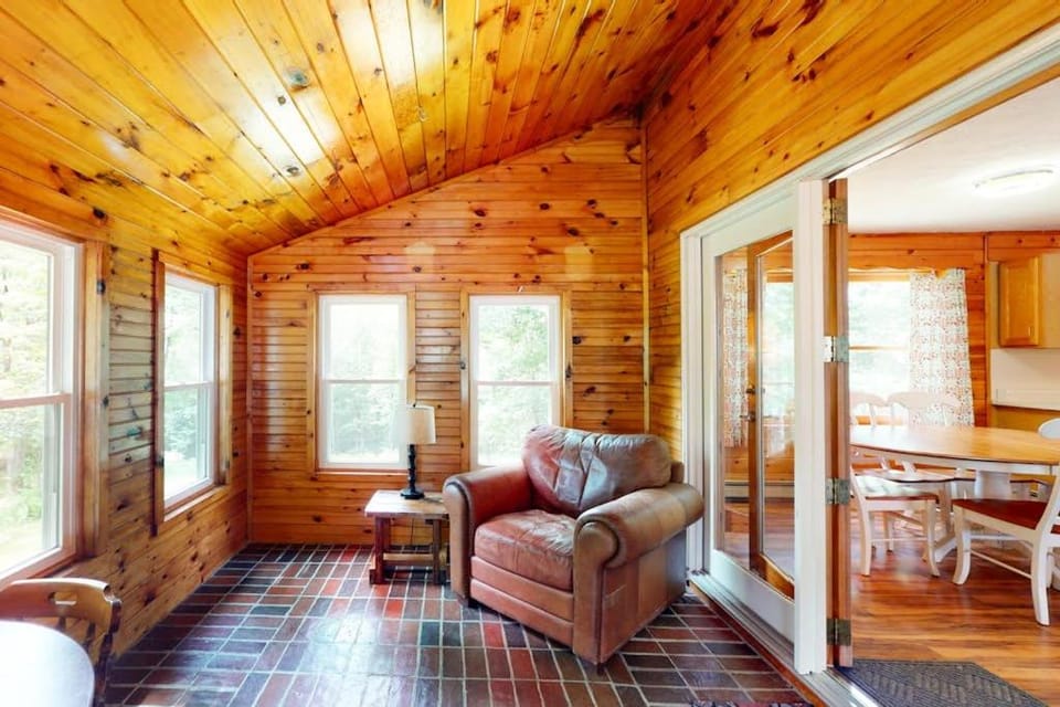Riverside House in New Hampshire