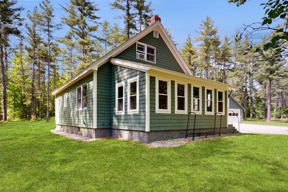 Riverside House in New Hampshire