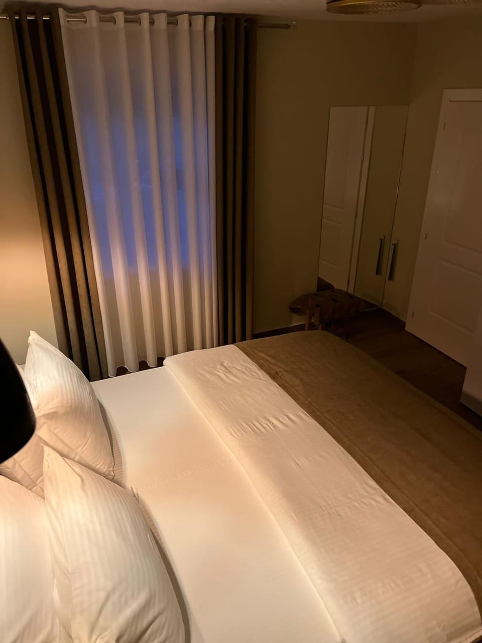 Bed, Photo of the whole room, Bedroom, wardrobe