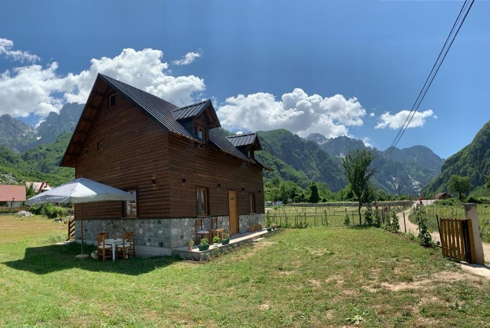Property building, Garden