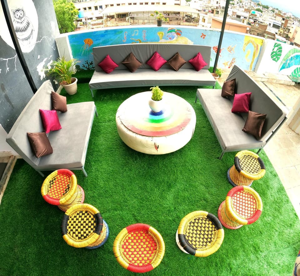 View (from property/room), Balcony/Terrace, Seating area, Dining area