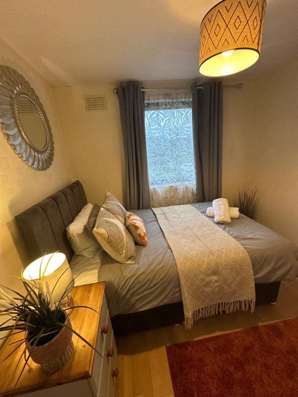 Spacious 3 bedroom flat close to city center Apartment in Inverness