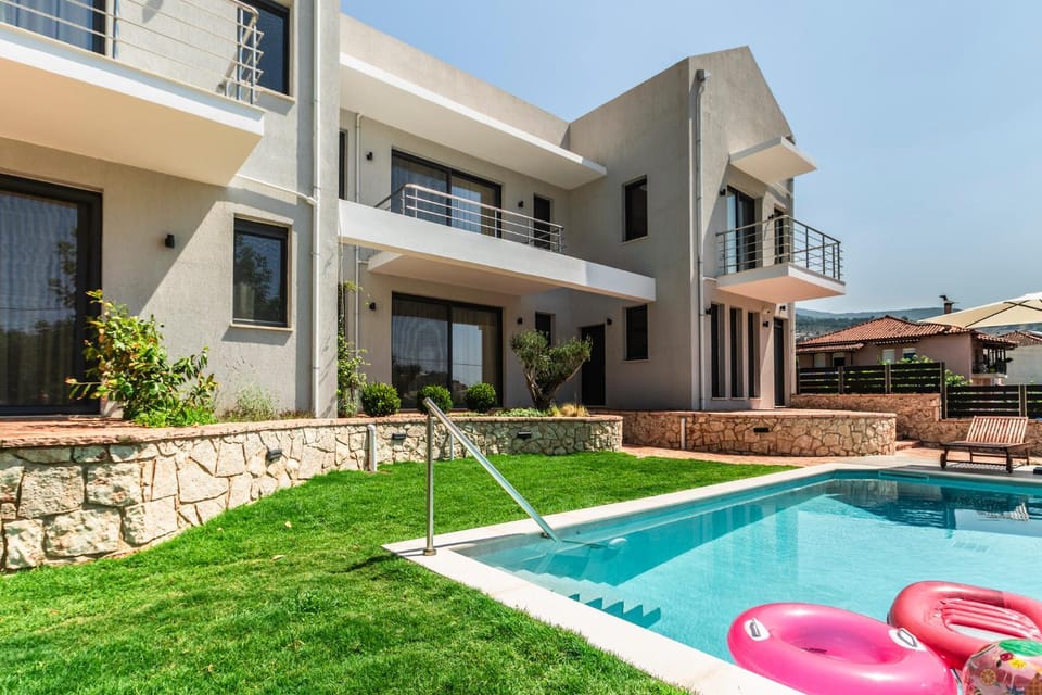 Toilet, Garden, Garden view, Swimming pool, Inner courtyard view