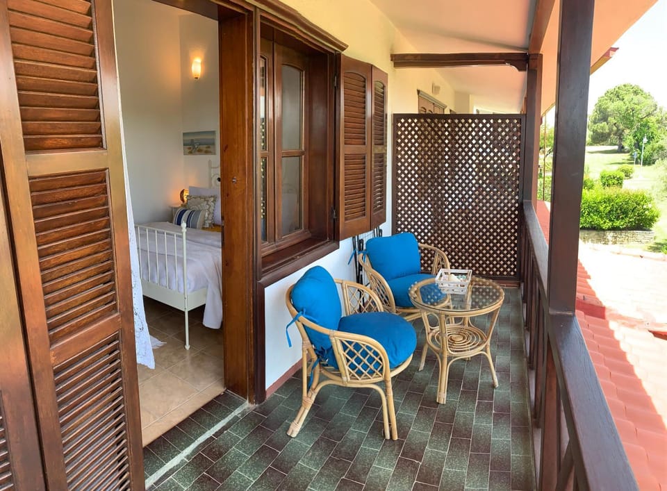 Balcony/Terrace, Garden view