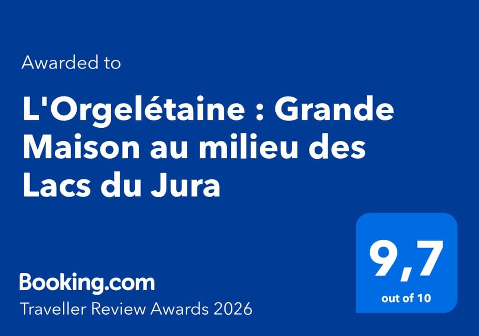 L'Orgelétaine : Grande Maison au milieu des Lacs du Jura House in Jura