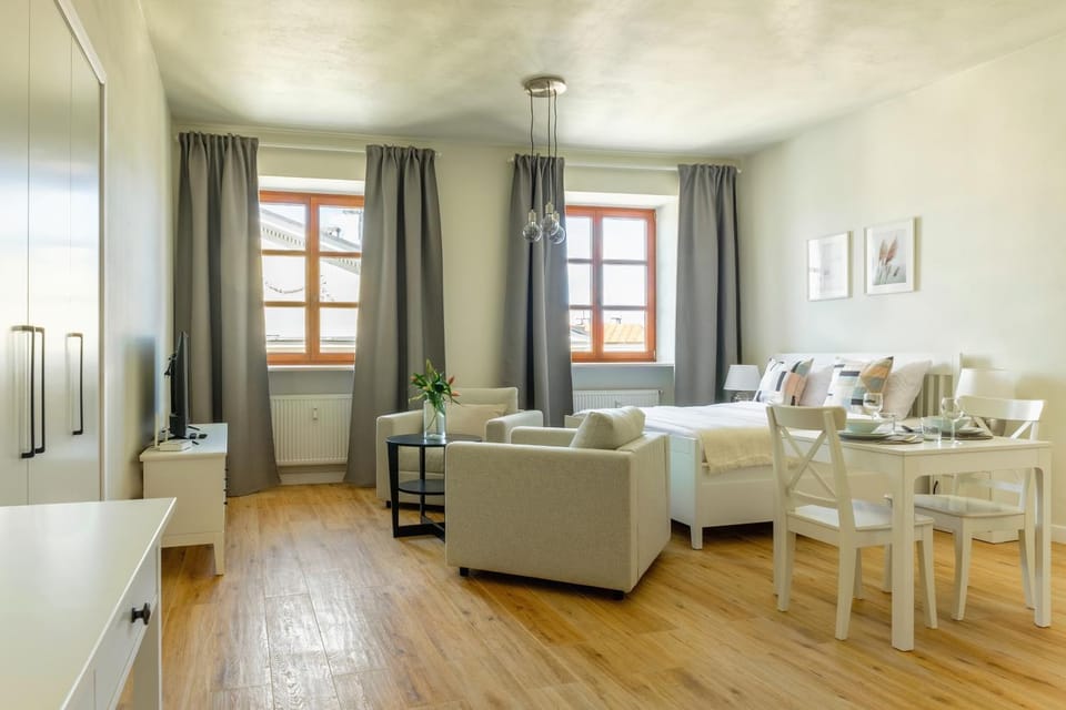 Living room, Photo of the whole room, Seating area